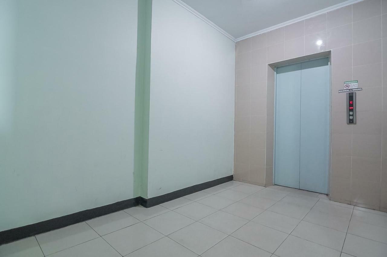 Reddoorz Syariah At Grand Taufiq Tarakan Exterior photo